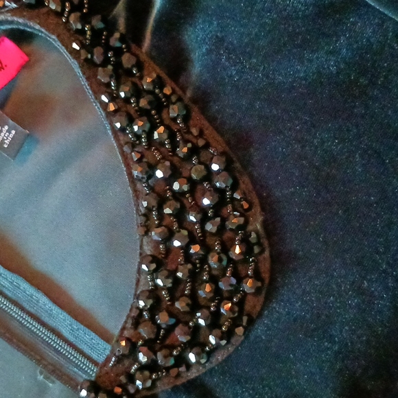 Betsey Johnson Green velvet dress Peter Pan neckline jewel collar Small - Picture 8 of 8